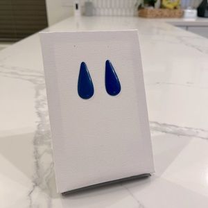 Deep blue tear drop earrings